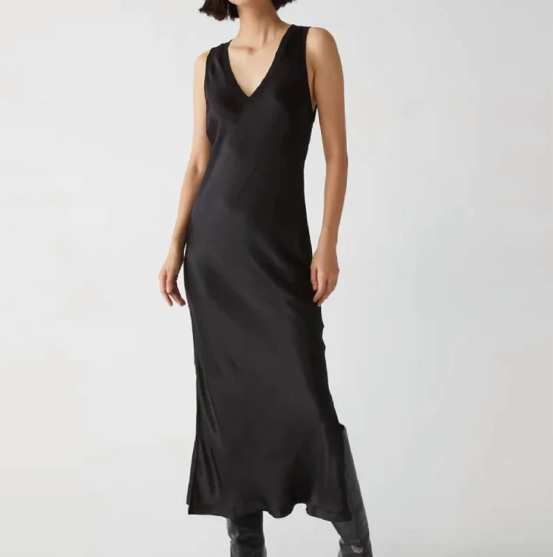 Midi dress for garden party -Randi V-Neck Midi Dress In Black