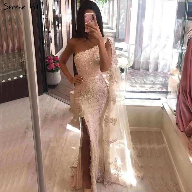 Evening dress with off-shoulder neckline-Champagne One Shoulder Mermaid Sexy Evening Dressese Sleeveless Lace Pearls Formal Dress 2024 Serene Hill LA70181