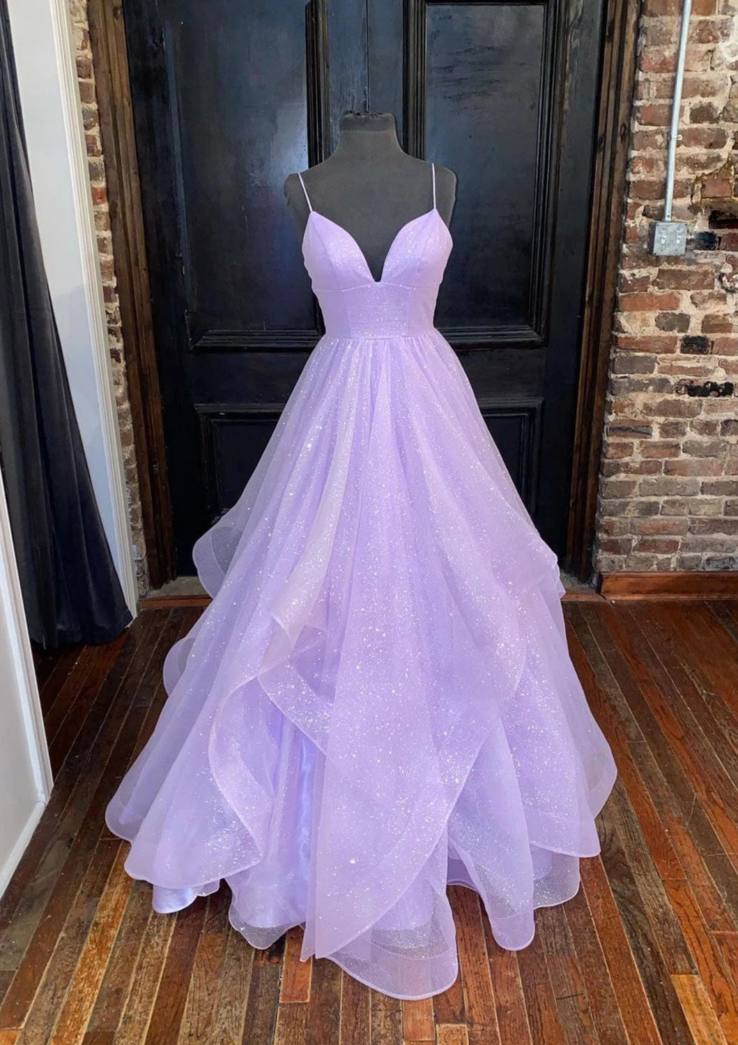 Evening dress with satin-Serene Hill 2024 Arabic Lilac Elegant Spaghetti Strap Backless A-Line Prom Dress for Women | Wedding Party LA72676